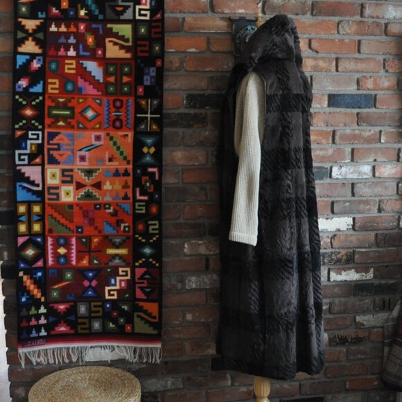 Nutria Fur  Black & Brown Plaid Long Vest, XL Collar Sleeveless Coat Duster S - Picture 10 of 15